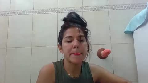 Tifany online show from 01-14-25, 04:40