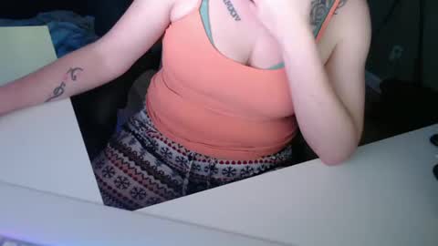 tiff4yew online show from 10-16-25, 06:25