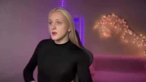 Amira online show from 10-30-25, 10:27