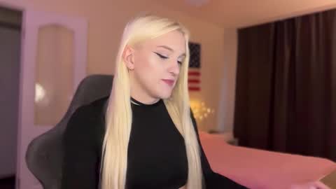 Amira online show from 12-19-25, 08:54