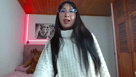 Tifanny online show from 11-22-25, 03:38