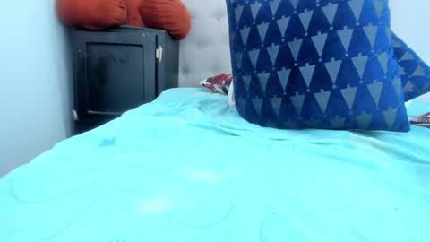 Snapshot of tiffany_hot19_ chatting on 02-13-25, 08:24 tiffany online show from 02-13-25, 08:24