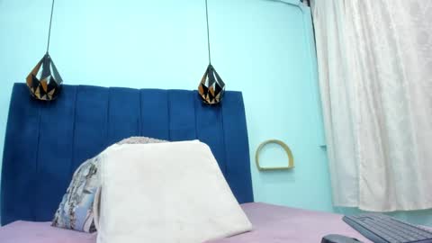 Snapshot of tiffany_hot19_ chatting on 11-30-25, 01:53 tiffany online show from 11-30-25, 01:53