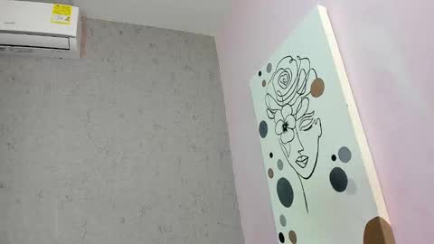 Snapshot of tiffany_mendez chatting on 10-01-25, 12:00 tiffany_mendez online show from 10-01-25, 12:00