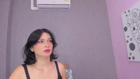 Snapshot of tiffany_mendez chatting on 10-14-25, 12:06 tiffany_mendez online show from 10-14-25, 12:06