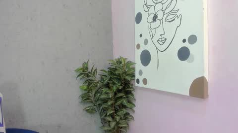 tiffany_mendez online show from 12-14-25, 12:32