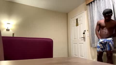 Snapshot of tiffanyandnato chatting on 11-15-25, 01:29 tiffanyandnato online show from 11-15-25, 01:29