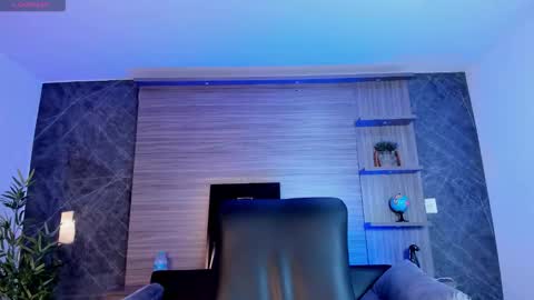 Snapshot of tiffanyhoustton chatting on 02-19-26, 11:28 tiffanyhoustton online show from 02-19-26, 11:28