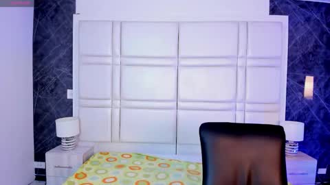 Snapshot of tiffanyhoustton chatting on 03-02-26, 12:01 tiffanyhoustton online show from 03-02-26, 12:01