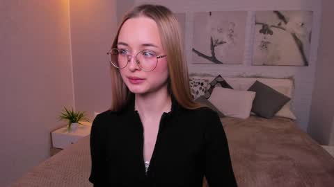 Tiffany online show from 02-03-25, 10:58