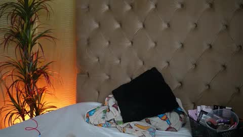  Tiffany  online show from 03-19-26, 09:19