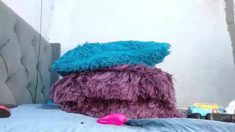 tiffany wayne online show from 02-21-25, 04:05