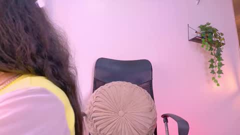 Tiffany  online show from 10-13-25, 07:58