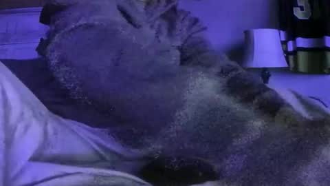 Snapshot of tiggity19 chatting on 12-22-25, 11:07 Tiggity23 come stroke my 9 cock with ne online show from 12-22-25, 11:07