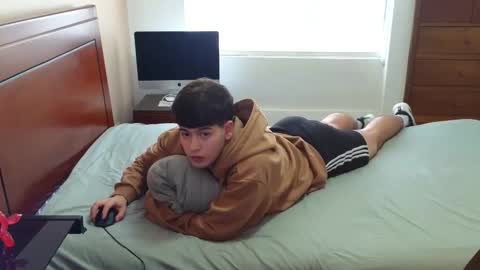 Snapshot of tightncuteass chatting on 09-18-25, 07:16 Camilo online show from 09-18-25, 07:16