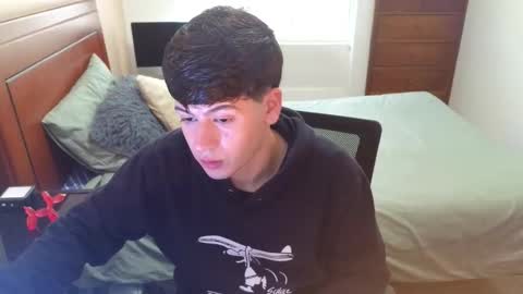 Snapshot of tightncuteass chatting on 09-21-25, 09:16 Camilo online show from 09-21-25, 09:16