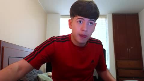 Snapshot of tightncuteass chatting on 09-27-25, 09:42 Camilo online show from 09-27-25, 09:42