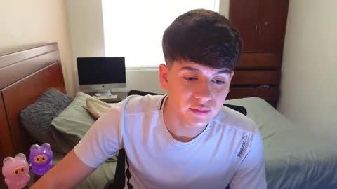 Snapshot of tightncuteass chatting on 09-29-25, 07:51 Camilo online show from 09-29-25, 07:51