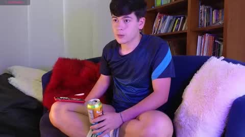 Camilo online show from 03-25-26, 08:26