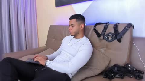 Tyler online show from 02-21-25, 07:21