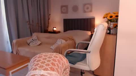 Tilly online show from 03-24-26, 08:14