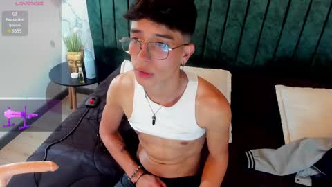 Snapshot of tim__fox chatting on 01-24-25, 08:11 Tim Fox online show from 01-24-25, 08:11