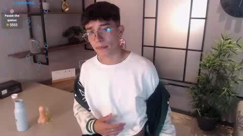 Snapshot of tim__fox chatting on 01-27-25, 07:35 Tim Fox online show from 01-27-25, 07:35