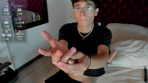 Snapshot of tim__fox chatting on 02-09-25, 11:15 Tim Fox online show from 02-09-25, 11:15