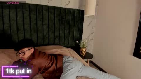 Snapshot of tim__fox chatting on 11-10-25, 11:53 Tim Fox online show from 11-10-25, 11:53