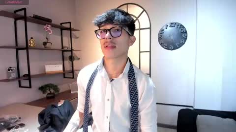 Snapshot of tim__fox chatting on 11-11-25, 12:05 Tim Fox online show from 11-11-25, 12:05