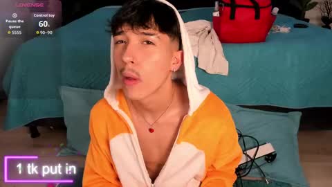 Snapshot of tim__fox chatting on 11-16-25, 12:00 Tim Fox online show from 11-16-25, 12:00