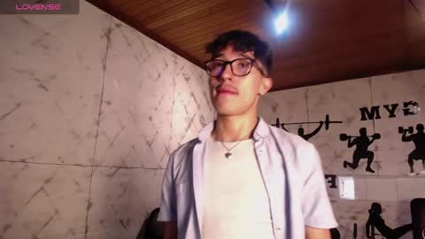 Snapshot of tim__fox chatting on 11-18-25, 12:20 Tim Fox online show from 11-18-25, 12:20