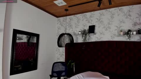 Snapshot of tim__fox chatting on 11-20-25, 12:05 Tim Fox online show from 11-20-25, 12:05