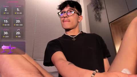 Snapshot of tim__fox chatting on 11-21-25, 12:26 Tim Fox online show from 11-21-25, 12:26