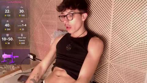 Snapshot of tim__fox chatting on 12-05-25, 12:25 Tim Fox online show from 12-05-25, 12:25