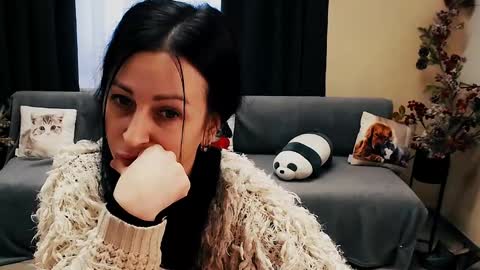 Snapshot of timeparadice chatting on 02-13-25, 11:50 Luisa online show from 02-13-25, 11:50