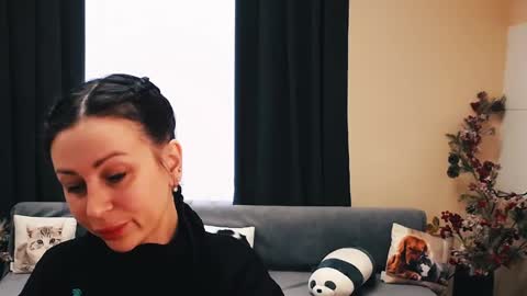 Snapshot of timeparadice chatting on 02-24-25, 10:37 Luisa online show from 02-24-25, 10:37