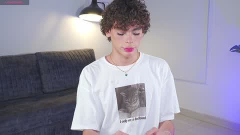 Snapshot of timmyshy chatting on 01-10-25, 12:04 timmyshy online show from 01-10-25, 12:04