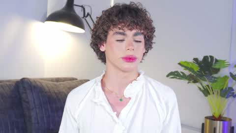 Snapshot of timmyshy chatting on 01-19-25, 01:33 timmyshy online show from 01-19-25, 01:33