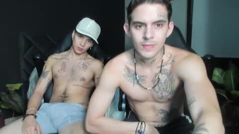 Snapshot of timothy_eliot chatting on 02-10-25, 09:58 wanna play bareback uncut colombian couple new twink bbk online show from 02-10-25, 09:58