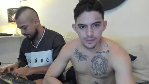 Snapshot of timothy_eliot chatting on 10-25-25, 11:32 wanna play bareback uncut colombian couple new twink bbk online show from 10-25-25, 11:32