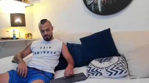 Snapshot of timothy_eliot chatting on 11-07-25, 03:50 wanna play bareback uncut colombian couple new twink bbk online show from 11-07-25, 03:50