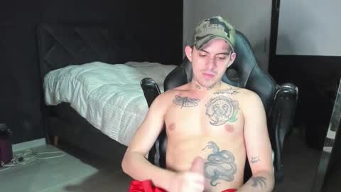 Snapshot of timothy_eliot chatting on 11-14-25, 05:17 wanna play bareback uncut colombian couple new twink bbk online show from 11-14-25, 05:17