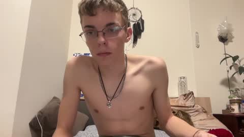 Snapshot of timveret chatting on 12-13-24, 03:32 Wizard online show from 12-13-24, 03:32