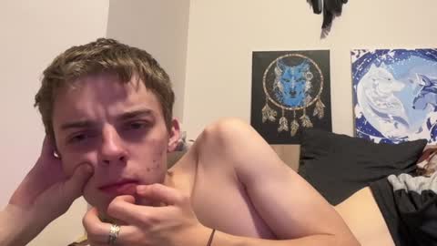 Snapshot of timveret chatting on 01-22-25, 08:06 Wizard online show from 01-22-25, 08:06