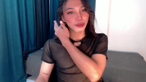 Snapshot of tina_allure chatting on 01-06-25, 08:57 Tina online show from 01-06-25, 08:57