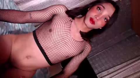 Snapshot of tina_allure chatting on 02-06-25, 06:40 Tina online show from 02-06-25, 06:40