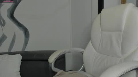 Tina  online show from 03-11-25, 08:41