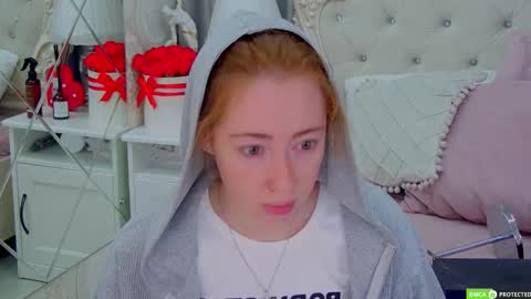 Tina online show from 09-26-25, 03:54