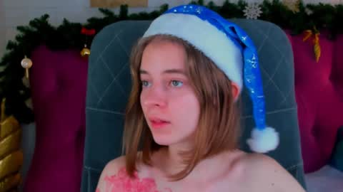 Tina Davil online show from 12-17-24, 08:21